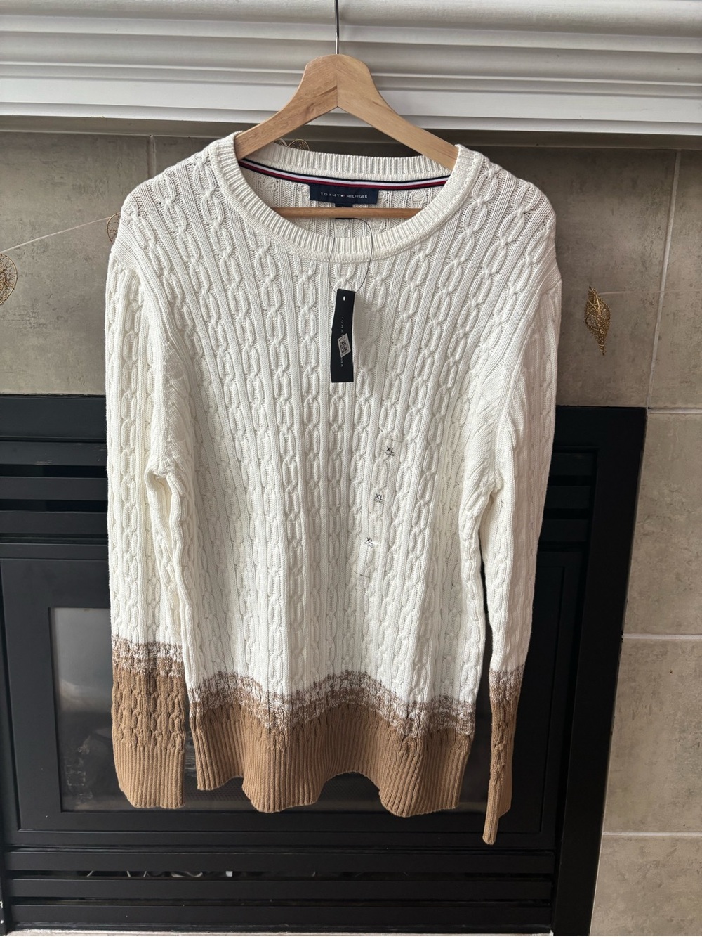 Tommy Hilfiger Cream Cable-Knit Crewneck Sweater with Tan Hem